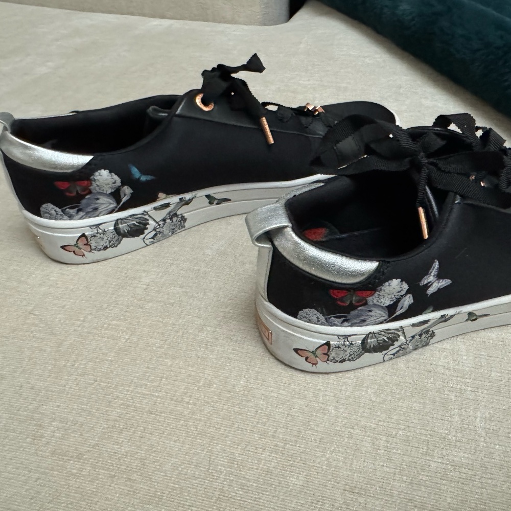 Ted Baker Orosa Sneakers Sz US 8 / UK 5.5 / EU 38.5